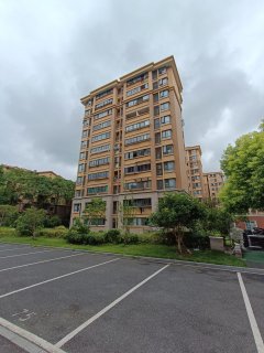 定山西苑二区 3室1厅2卫 89.00m² 4200元/月