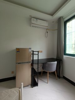 村口家园 1室1厅1卫 30.00m² 1300元/月