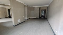 云栖玖著公寓住宅 3室2厅2卫 87.39m² 190万