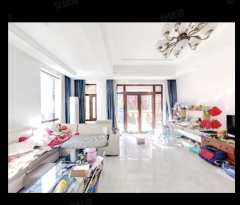 融创微风之城(别墅) 5室2厅3卫 166.72m² 627万