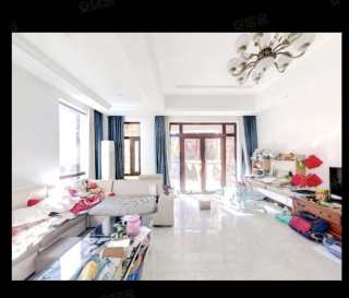 融创微风之城(别墅) 5室2厅3卫 166.72m² 520万