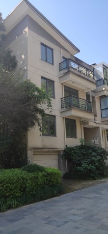 水印林语 4室2厅3卫 274.71m² 900万