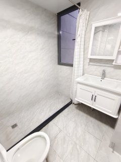 望钰和府北区 4室2厅2卫 140.00m² 2500元/月