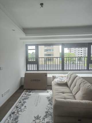 云望璞园 3室2厅2卫 98.00m² 2500元/月