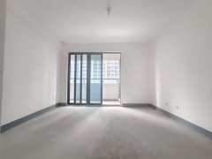 秦忆荣府北区 4室2厅2卫 140.90m² 180万