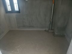 秦忆荣府北区 3室2厅2卫 112.00m² 167万