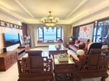富宸江滨18号公馆 4室2厅3卫 192.30m² 700万