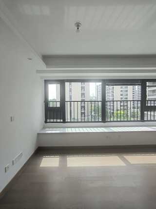 云望璞园 3室2厅2卫 98.00m² 199万