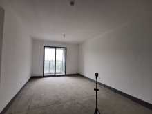 秦忆荣府南区 3室2厅2卫 110.00m² 168万