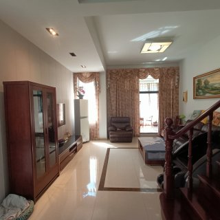 清源上林湖(别墅) 5室2厅3卫 214.31m² 750万
