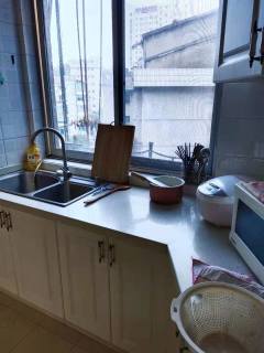富阳老小区 2室1厅1卫 70.00m² 1700元/月