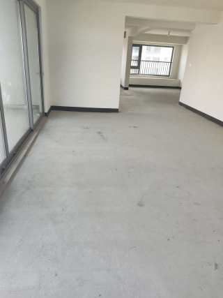 融创微风之城(公寓住宅) 4室2厅2卫 132.43m² 230万