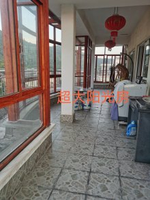 中光花园 5室2厅3卫 222.55m² 222万