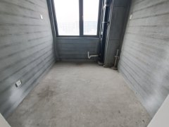 秦忆荣府南区 4室2厅2卫 140.00m² 220万
