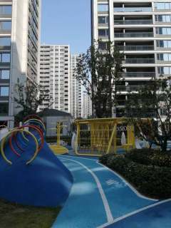 绿城桂语映月 3室2厅2卫 96.10m² 225万