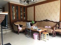 上林湖 4室2厅3卫 232.44m² 585万