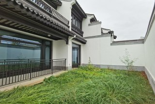 九龙仓雍景山(别墅) 4室2厅4卫 142.21m² 450万