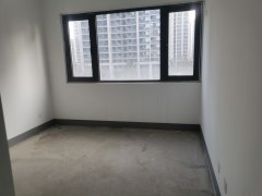 秦忆荣府南区 4室2厅3卫 159.92m² 245万