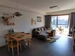 野风秋雅 3室2厅2卫 89.00m² 145万