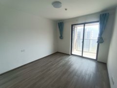 秦忆荣府南区 4室2厅3卫 161.02m² 198万