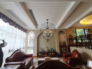 逸城别墅 4室2厅4卫 248.30m² 680万