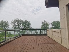 逸城别墅 4室3厅3卫 232.16m² 820万
