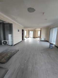 云栖玖著公寓住宅 4室2厅2卫 119.04m² 235万