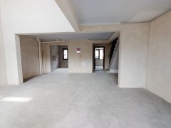 上林湖 3室2厅3卫 139.00m² 260万