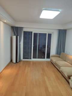 万科泉水湾 3室2厅2卫 88.00m² 140万