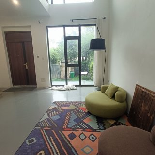 富春硅谷麓园(别墅) 4室2厅2卫 143.00m² 5200元/月