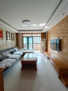 村口家园 3室2厅1卫 110.00m² 4300元/月
