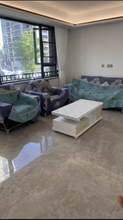 众安顺源府 3室2厅2卫 95.42m² 2800元/月