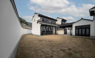 九龙仓雍景山(别墅) 5室2厅4卫 184.78m² 690万