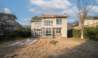 金都富春山居(别墅) 5室3厅4卫 261.38m² 1448万