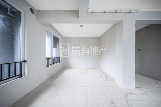 九龙仓雍景山(公寓住宅) 4室2厅2卫 126.89m² 158万