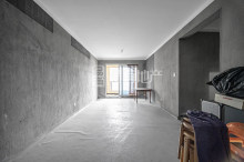 中天富春诚品二期 3室2厅2卫 95.04m² 204万