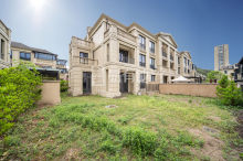 九龙仓雍景山(别墅) 4室3厅4卫 174.14m² 578万