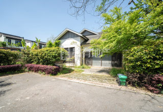 绿城七里香溪 5室2厅5卫 335.07m² 1888万