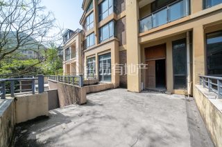 清源上林湖(别墅) 4室2厅3卫 231.99m² 470万