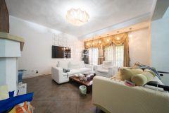 绿城七里香溪 4室2厅3卫 236.02m² 750万