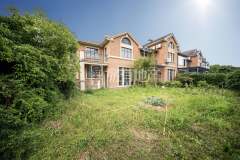 九龙山庄别墅 5室2厅4卫 256.19m² 860万