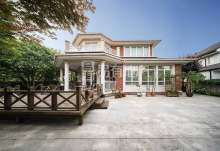 绿城七里香溪 5室2厅3卫 334.55m² 1850万