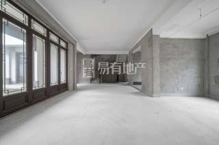 绿城富春玫瑰园 5室2厅4卫 325.00m² 1250万