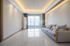 中天富春诚品 3室2厅2卫 105.00m² 175万
