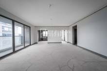 秦忆荣府南区 4室2厅3卫 160.00m² 239万