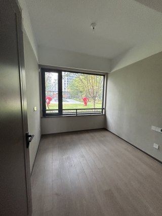 云畔桂语映月里 4室2厅2卫 122.98m² 300万