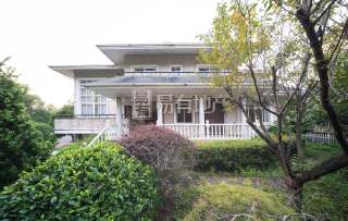 秀水山庄 5室2厅4卫 434.46m² 1200万