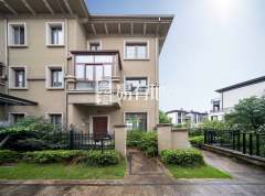 云水山居(别墅) 4室2厅4卫 234.08m² 490万