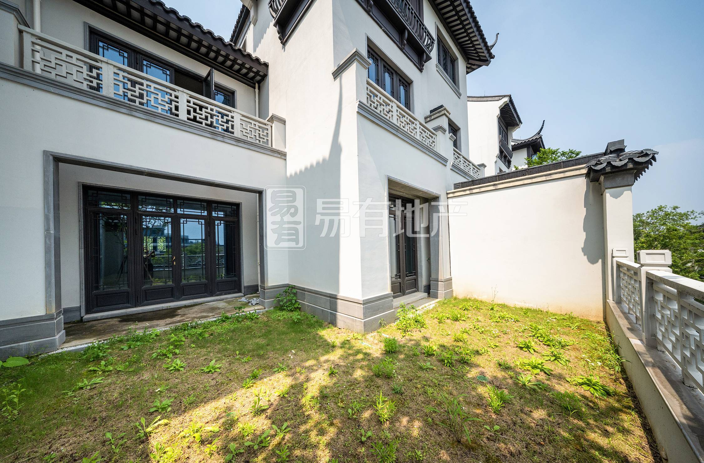 绿城富春玫瑰园 4室2厅4卫 223.01m² 880万-富阳区二手房出售-富阳房产网