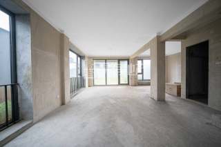 绿城富春玫瑰园(公寓住宅) 4室2厅4卫 182.00m² 329万